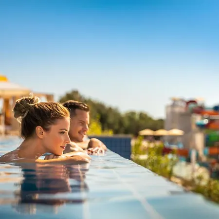 Sunny By Valamar Hotel