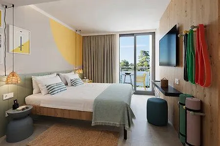 Hotel Sunny By Valamar 4*
