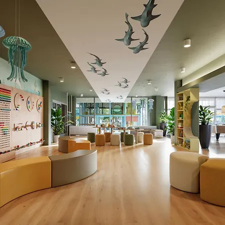 Hotel Sunny By Valamar 4*