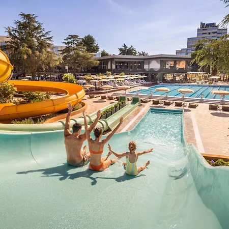 Отель Sunny By Valamar